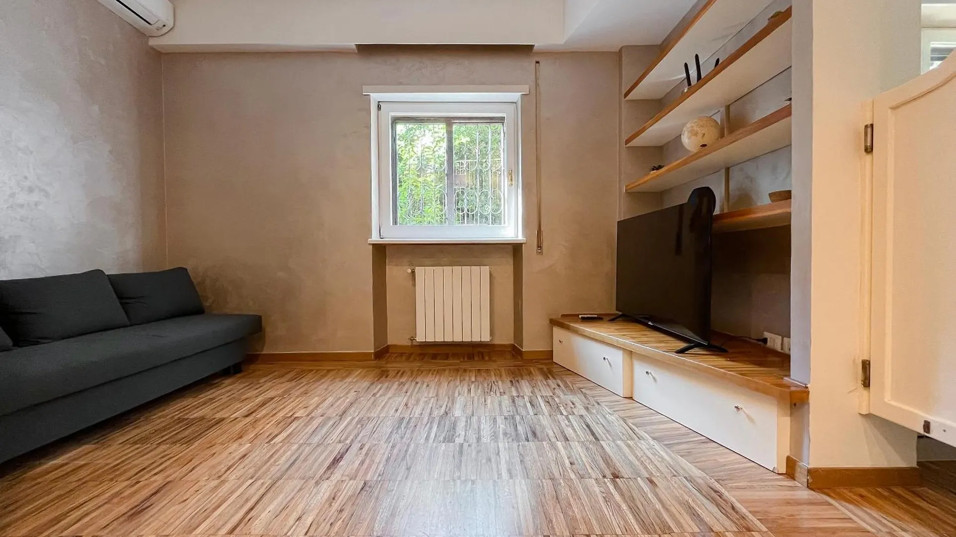 Domus Aurea Apartment Rome Italy