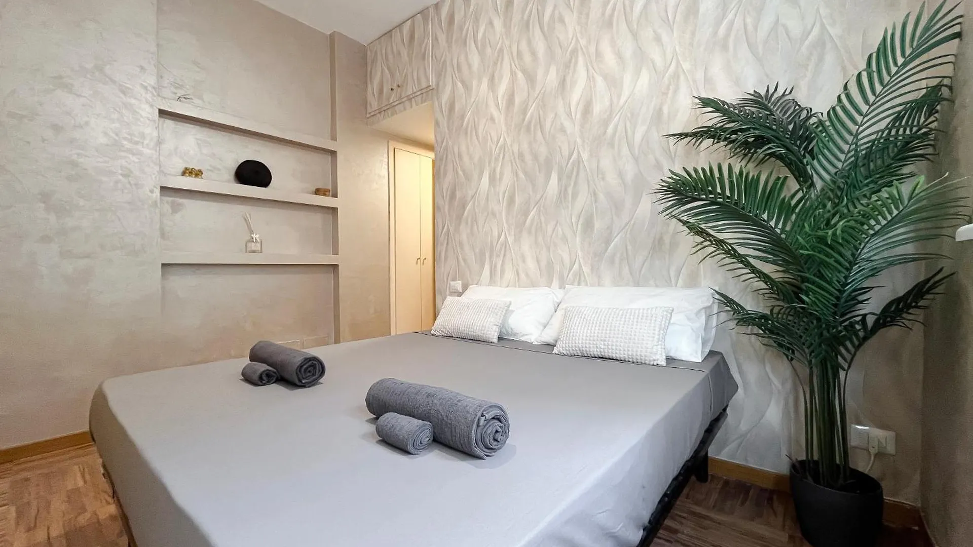 Domus Aurea Apartment contacts